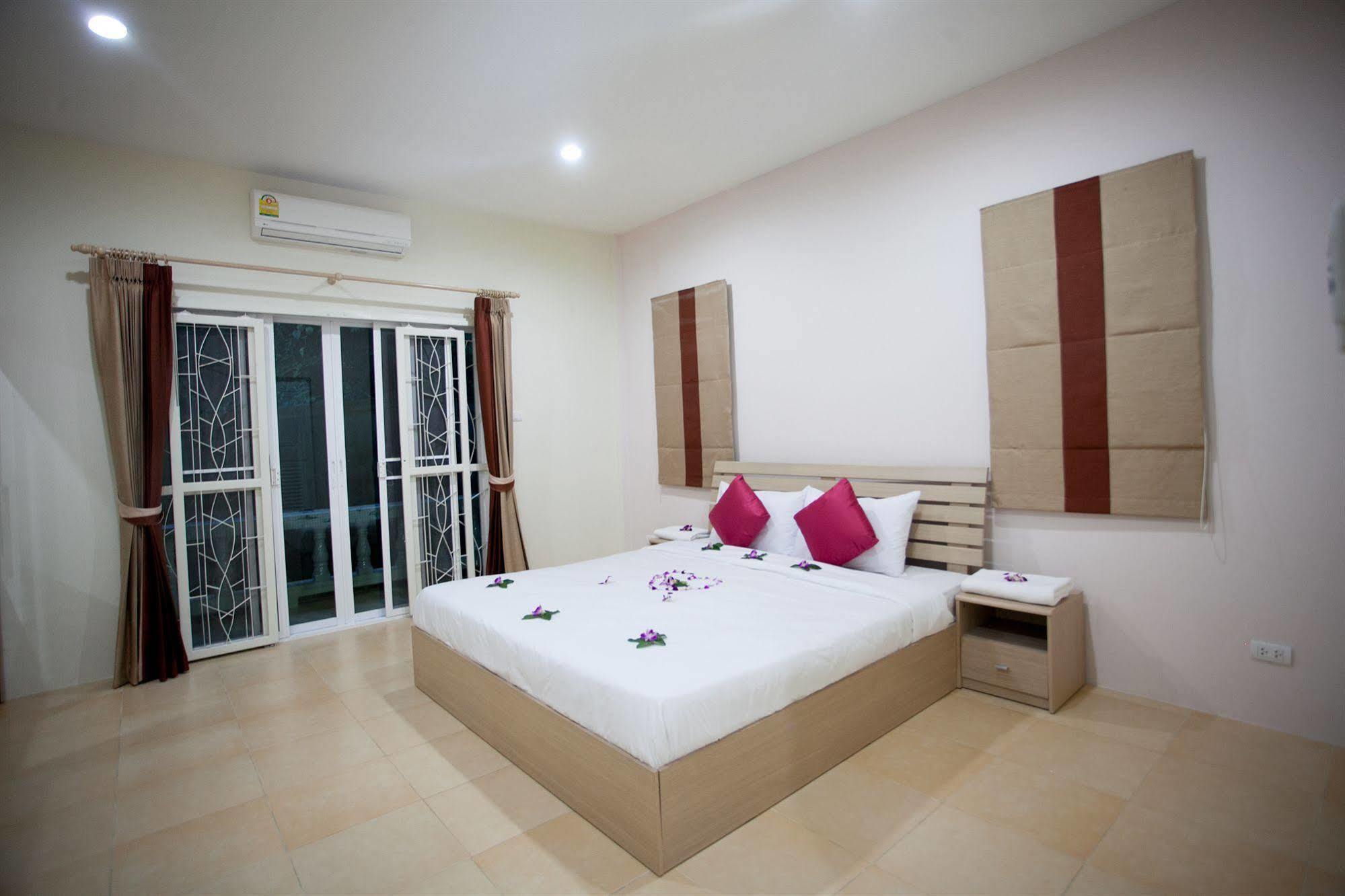 Lucky Lek Resort Rawai ภายนอก รูปภาพ