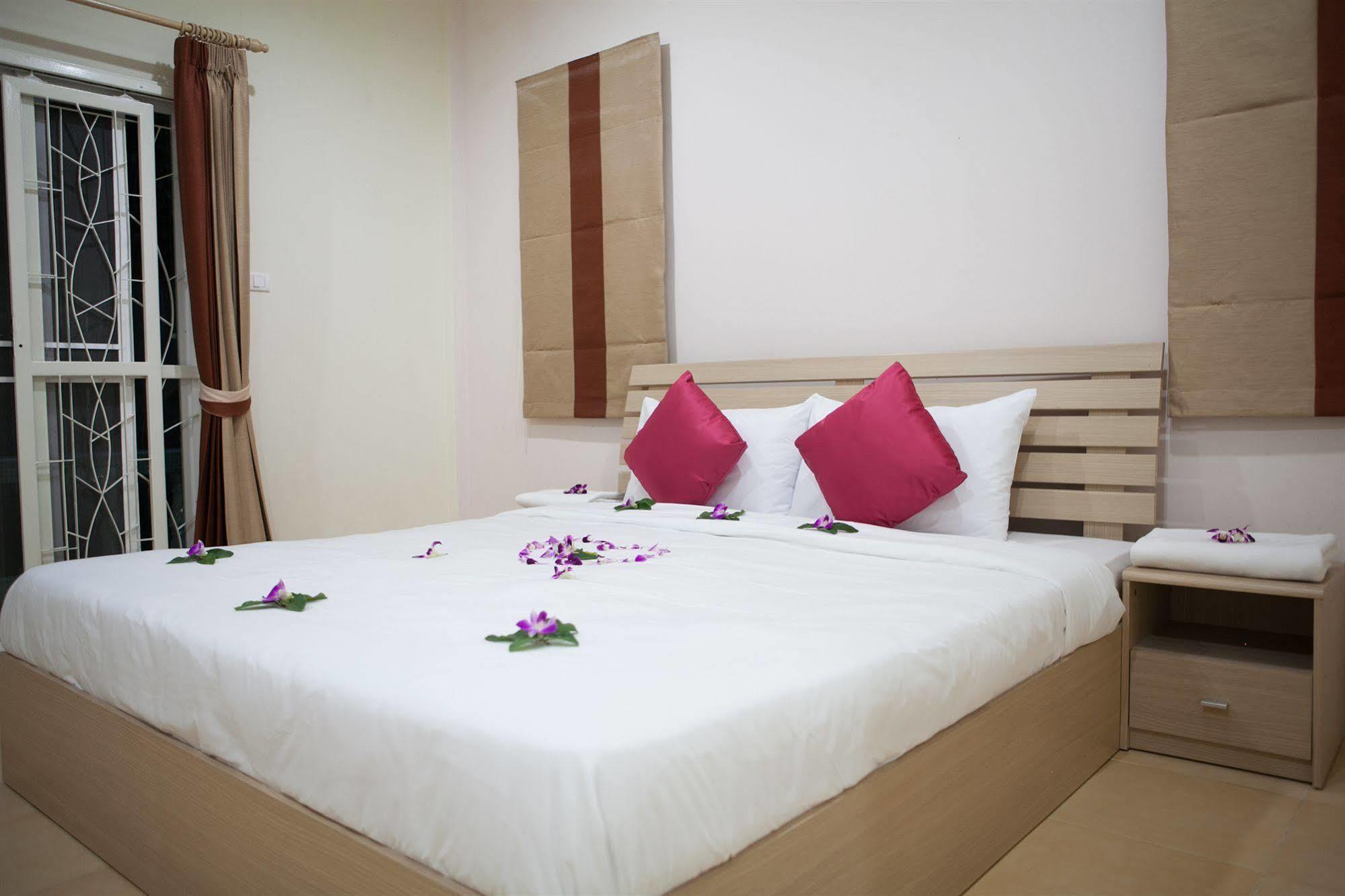 Lucky Lek Resort Rawai ภายนอก รูปภาพ